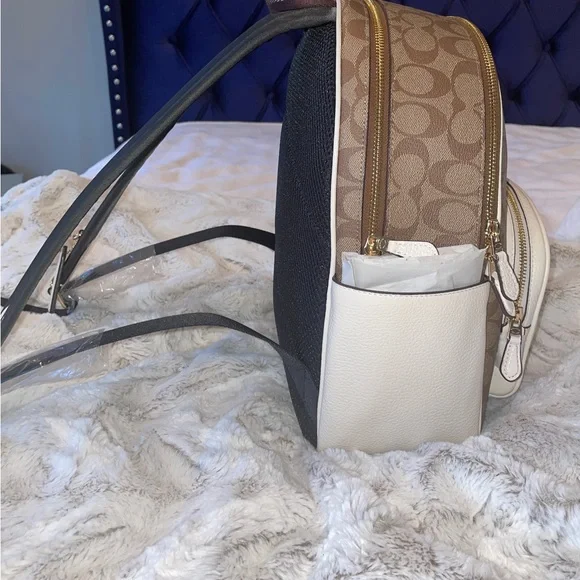 New Coach Backpack - Picture 6 of 6